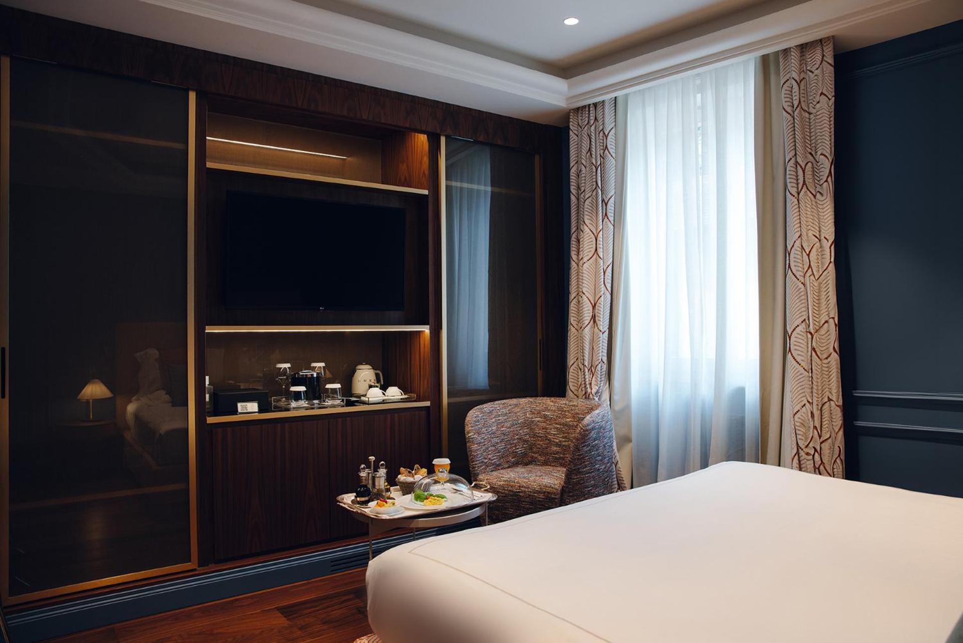 Hotel Eight